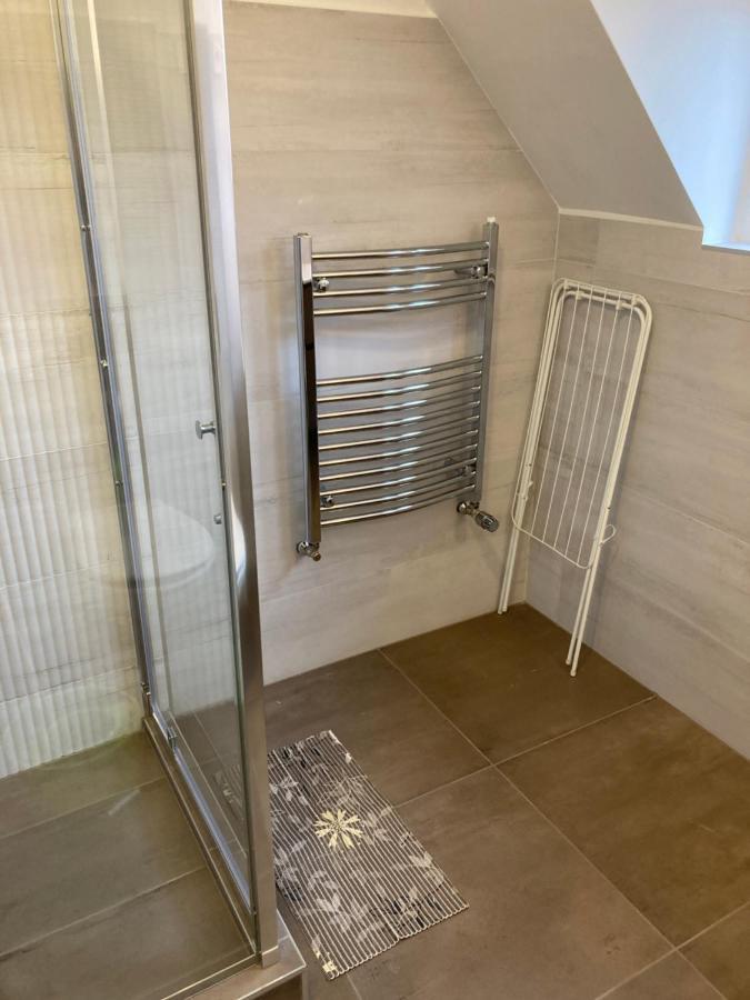 Kuenszler Apartmanhaz Zamárdi Eksteriør billede