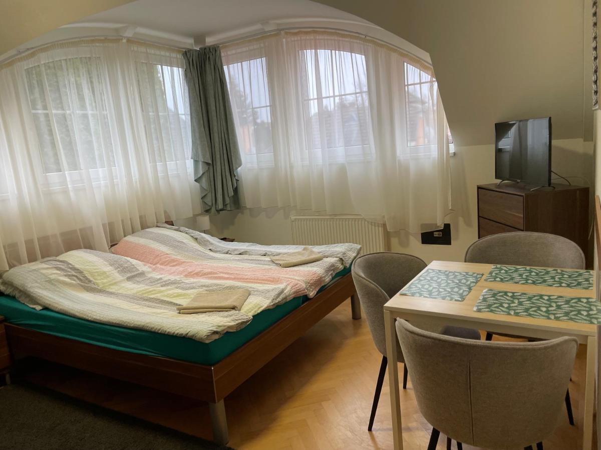 Kuenszler Apartmanhaz Zamárdi Eksteriør billede